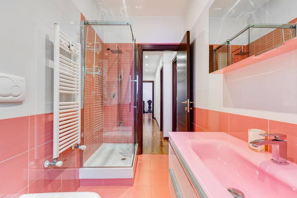 Exclusive Apartment In Eur Lake Roma Exterior foto