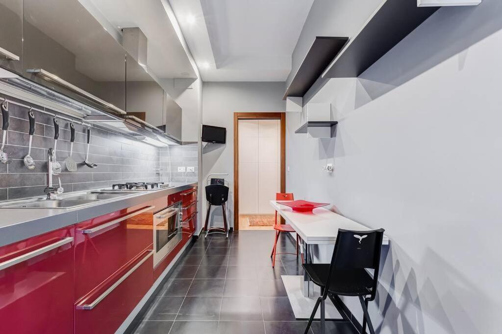 Exclusive Apartment In Eur Lake Roma Exterior foto