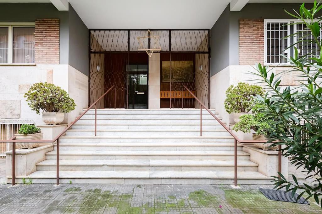 Exclusive Apartment In Eur Lake Roma Exterior foto