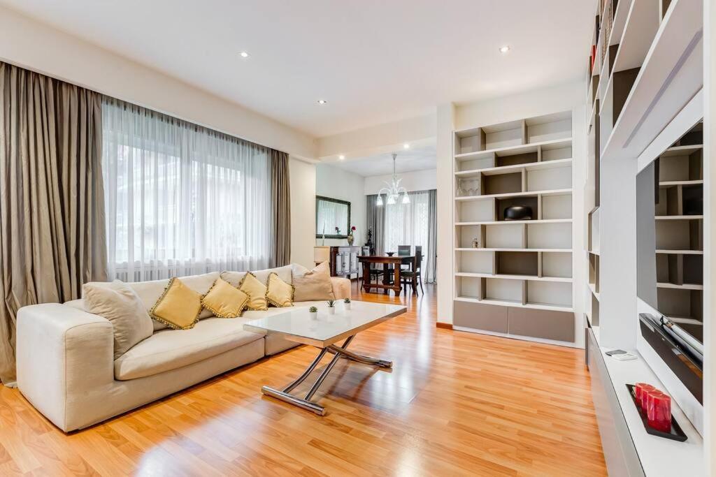 Exclusive Apartment In Eur Lake Roma Exterior foto