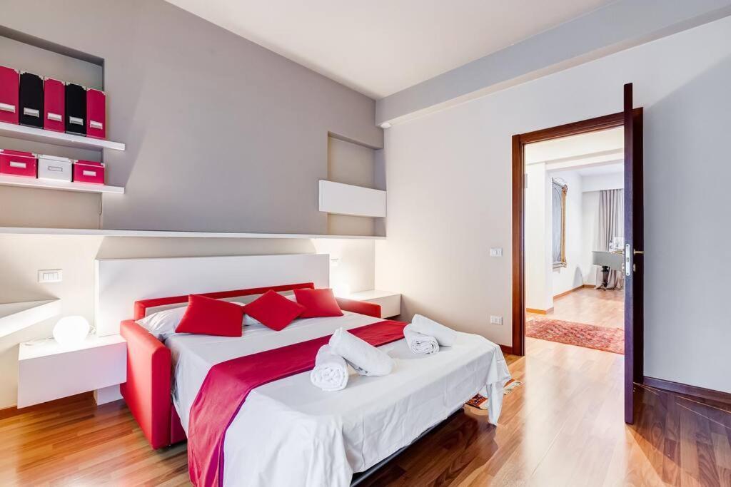 Exclusive Apartment In Eur Lake Roma Exterior foto