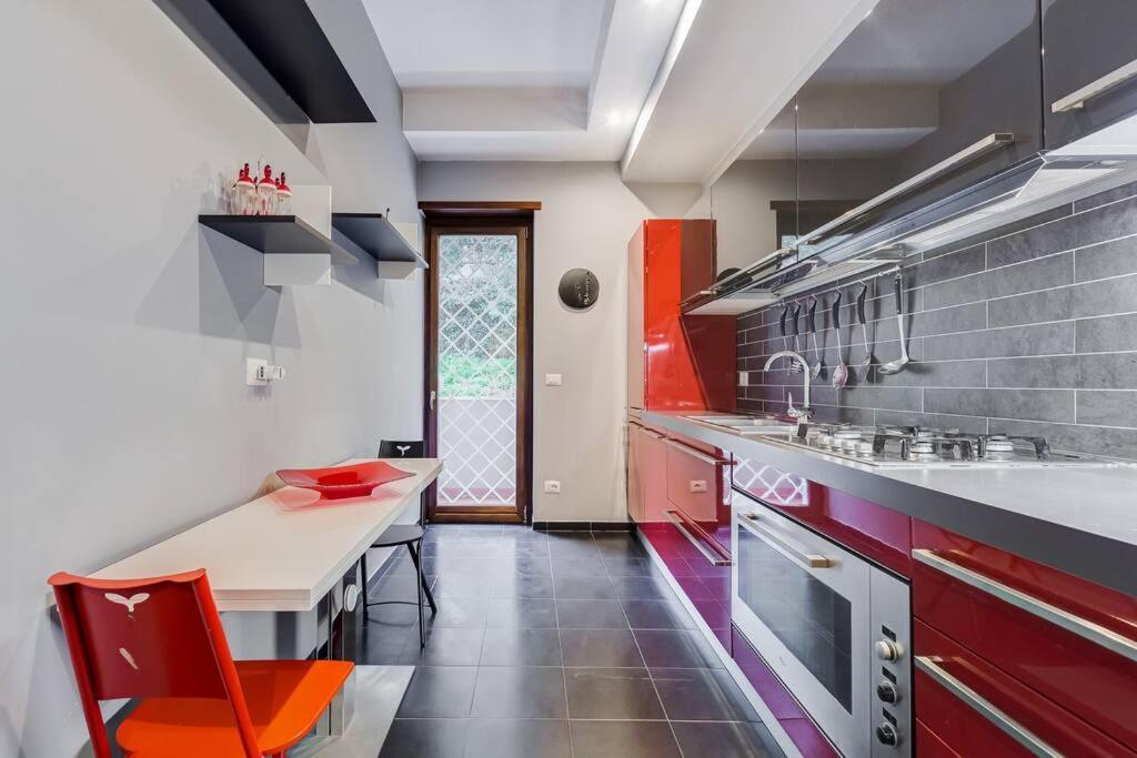 Exclusive Apartment In Eur Lake Roma Exterior foto